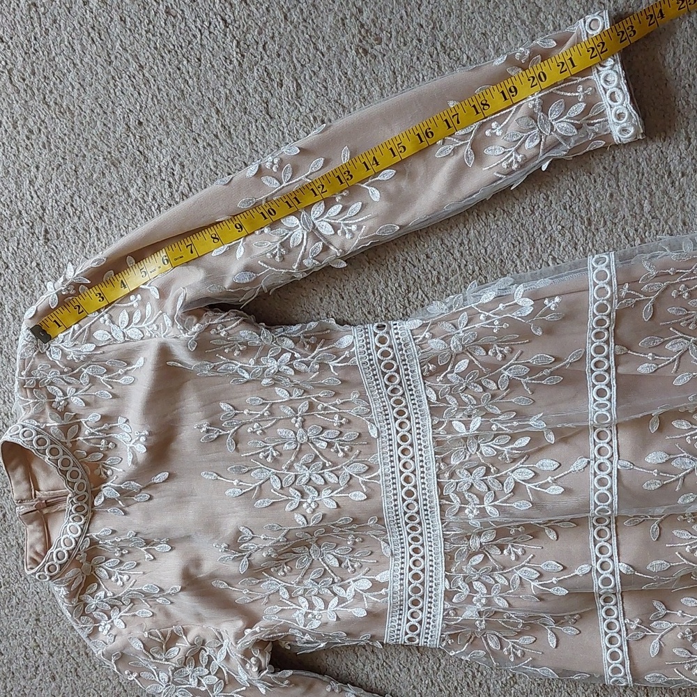 Veiled Collection Cream and White Embroidered Maxi Dress Sz XS - Picture 15 of 17